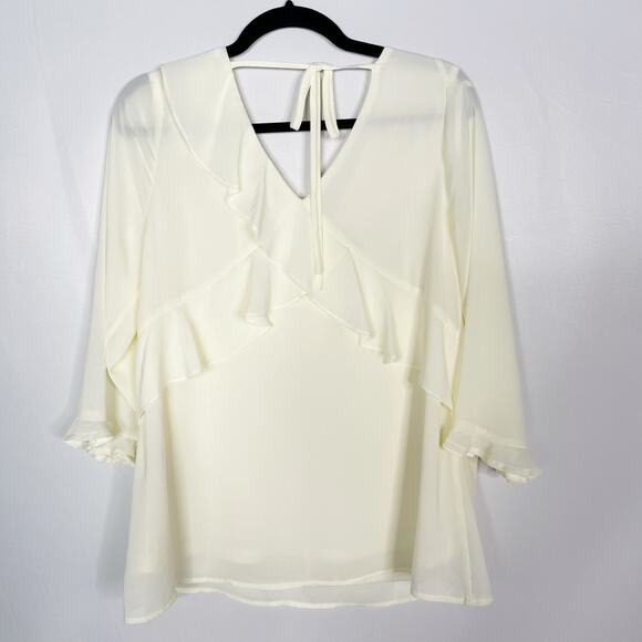 New Entro Medium M Cream Win You Over Blouse Top Ruffle VNeck Short Sleeve - Picture 2 of 8